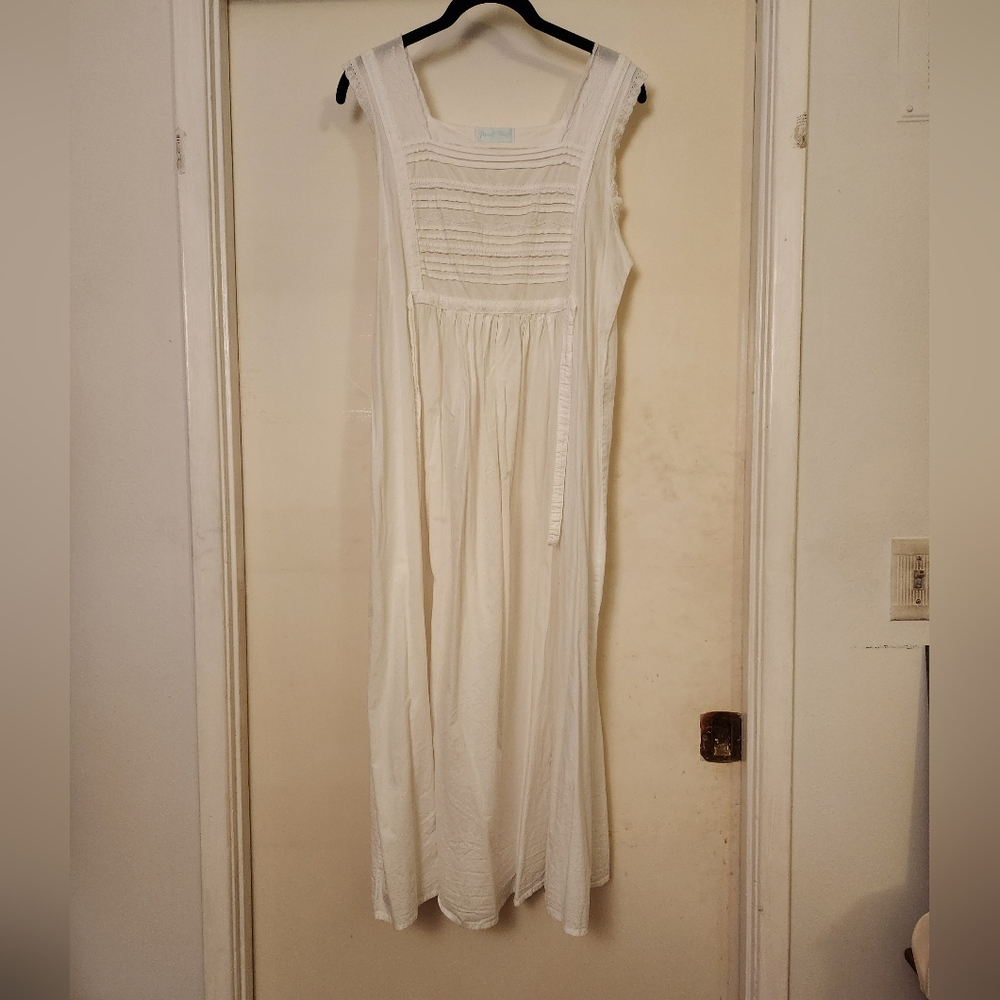 Salter House Powell Craft Lorna Nightgown